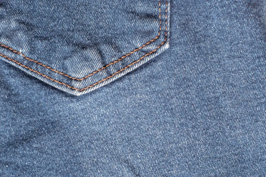 a close up of a pair of blue jeans